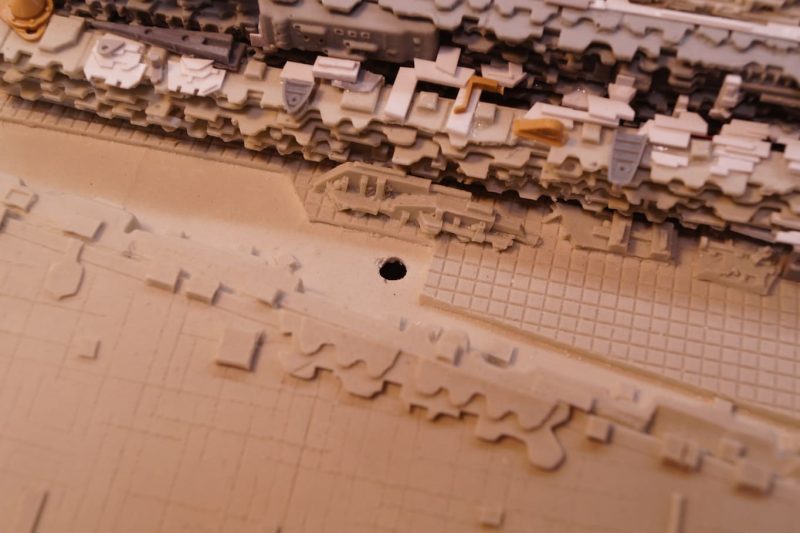 Perçage de la carlingue.